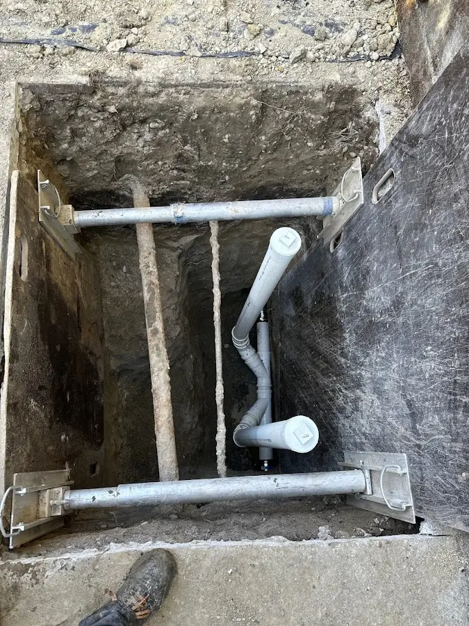 Experienced plumber completing Drain Cleaning work in Wesley Hills